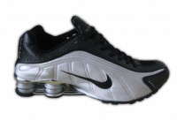 Tênnis nike R4